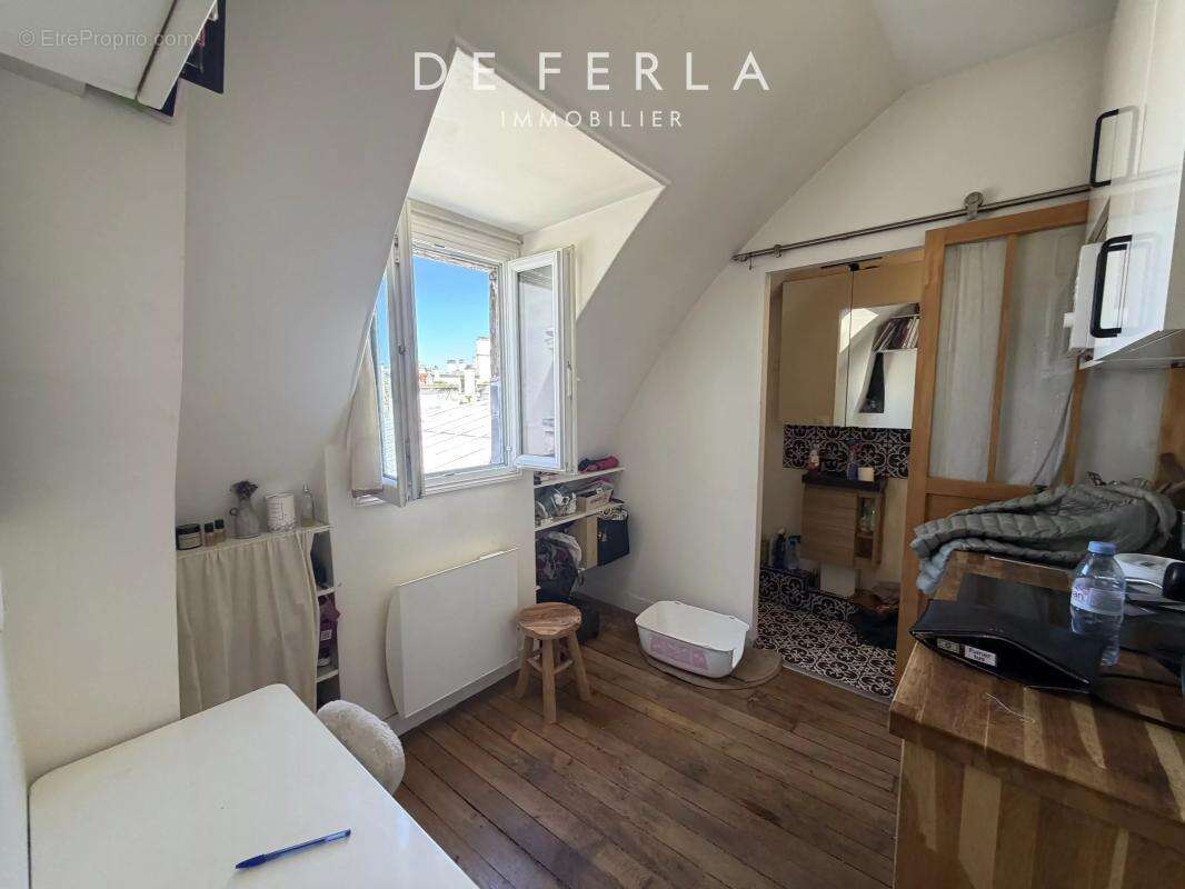 Appartement à PARIS-16E