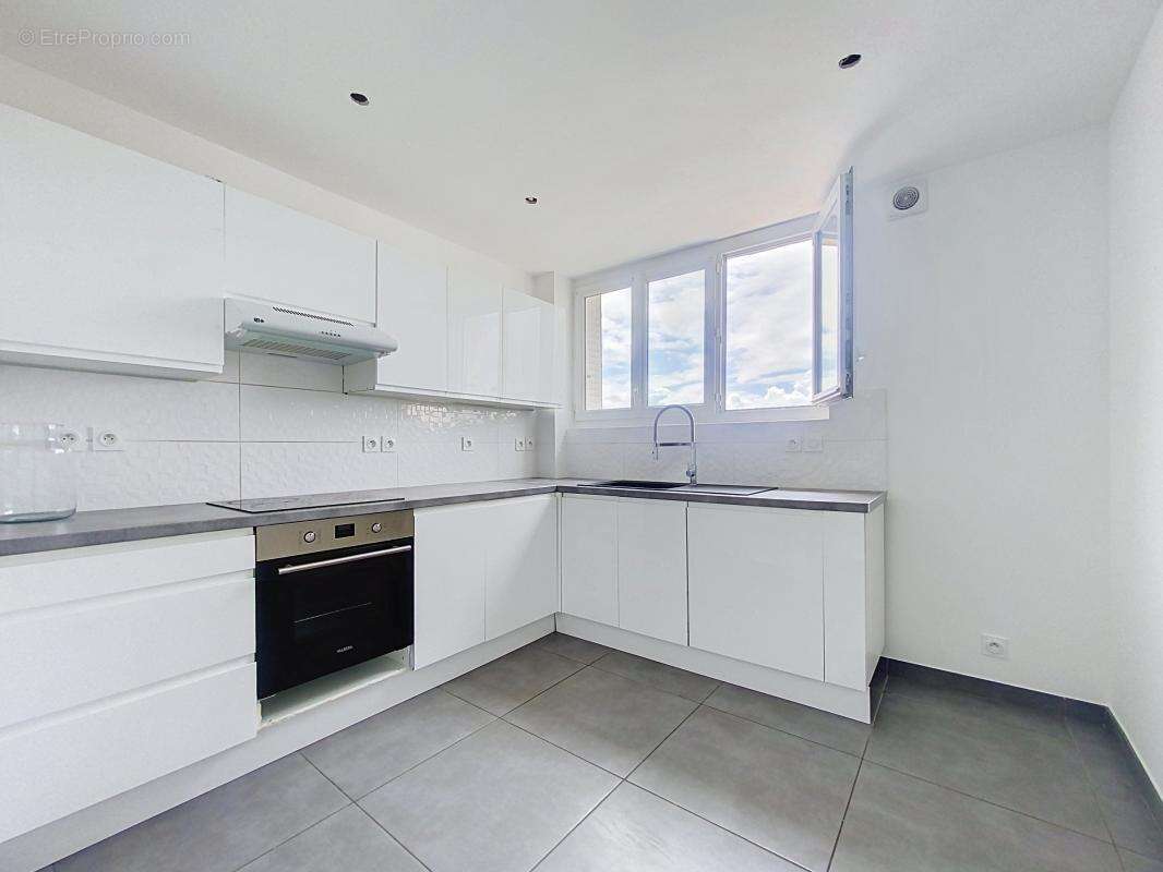 Appartement - 2 Chambres - Possibilité 3 - Balcon - Jolie vue dégagée - Résidence sécurisée - Proche commodités - photo 21