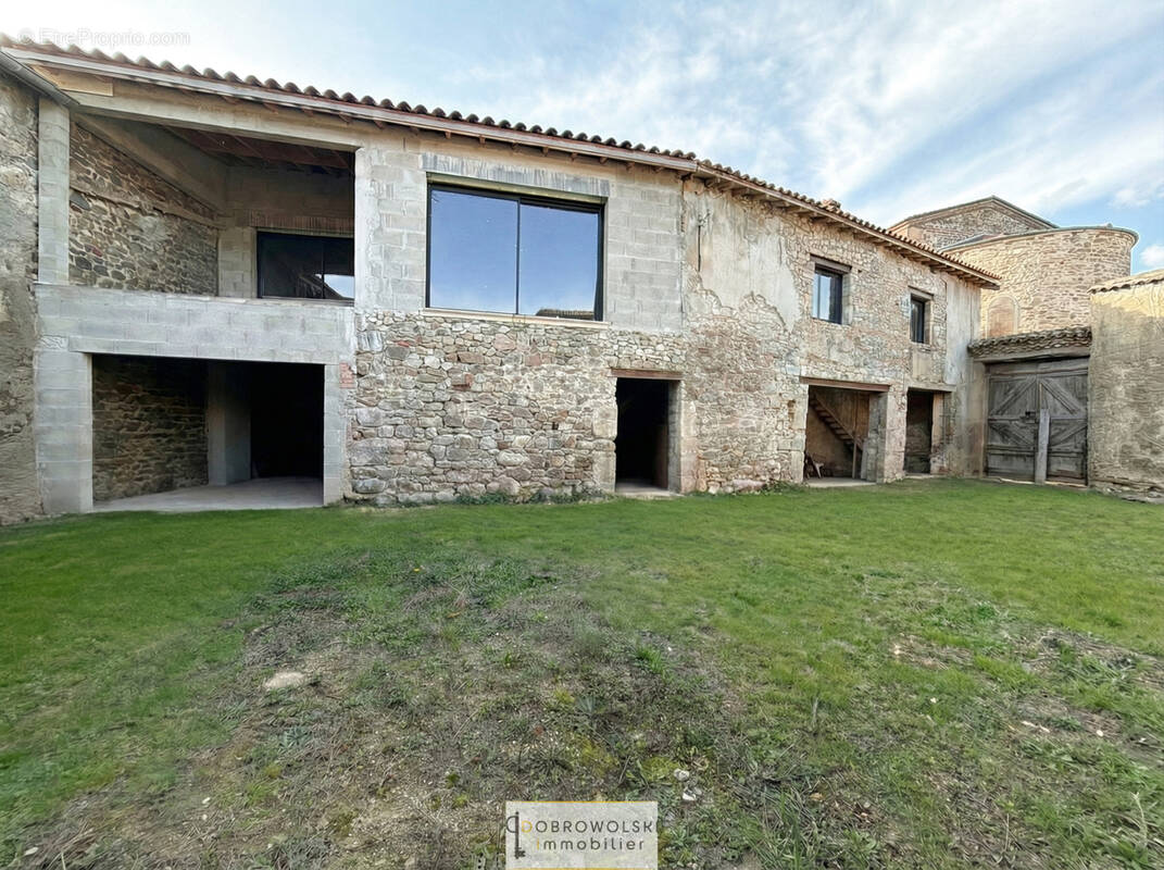 Maison à LIMONY