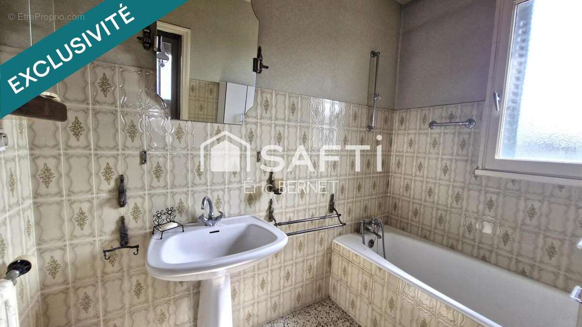 Photo 8 - Maison à SAINT-BONNET-DE-MURE