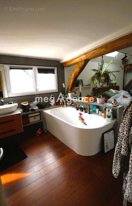 Maison à ROMILLY-SUR-SEINE