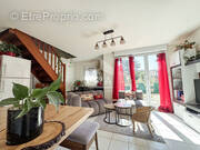 Appartement à SARTROUVILLE