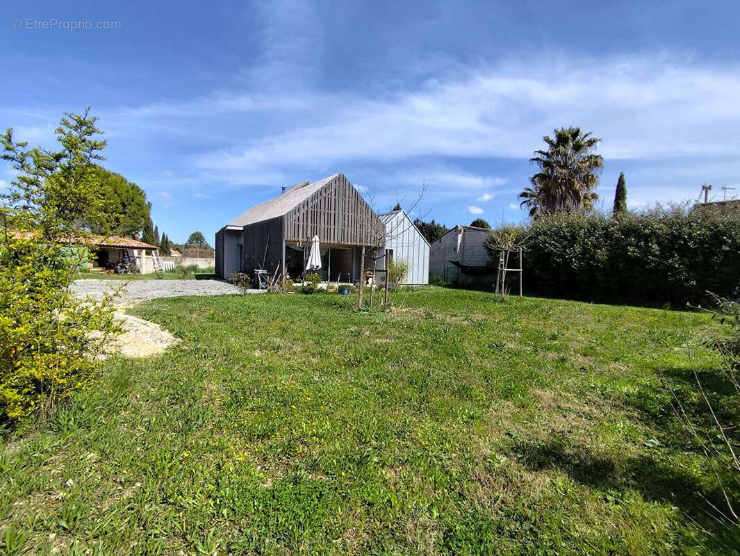 Maison à CANNES-ET-CLAIRAN