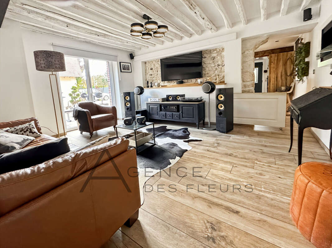 Maison à TOURVILLE-LA-RIVIERE