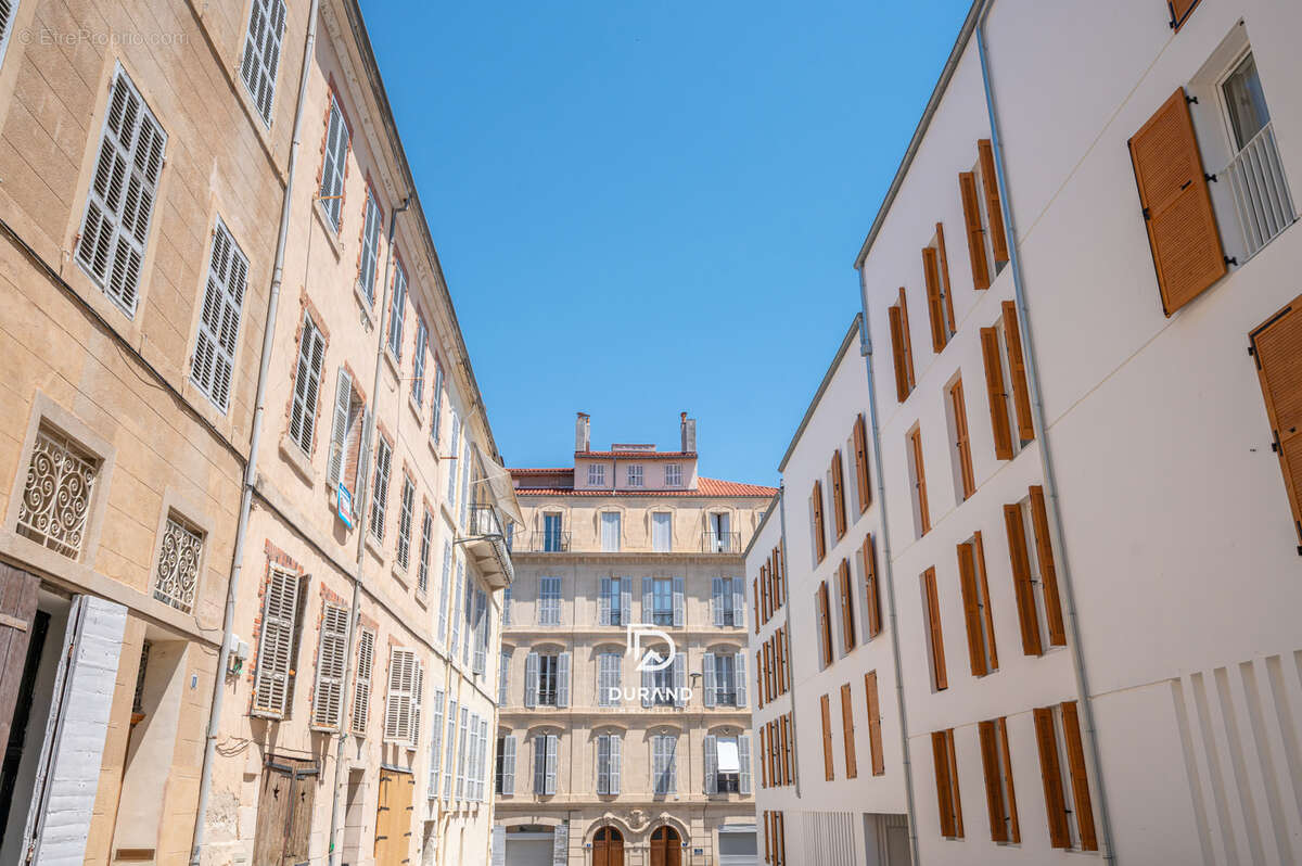 Appartement à MARSEILLE-6E
