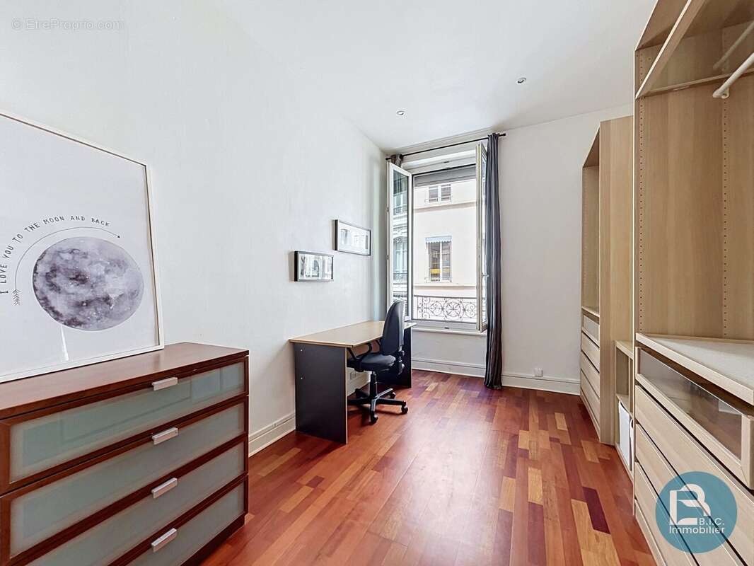 Appartement à LYON-6E