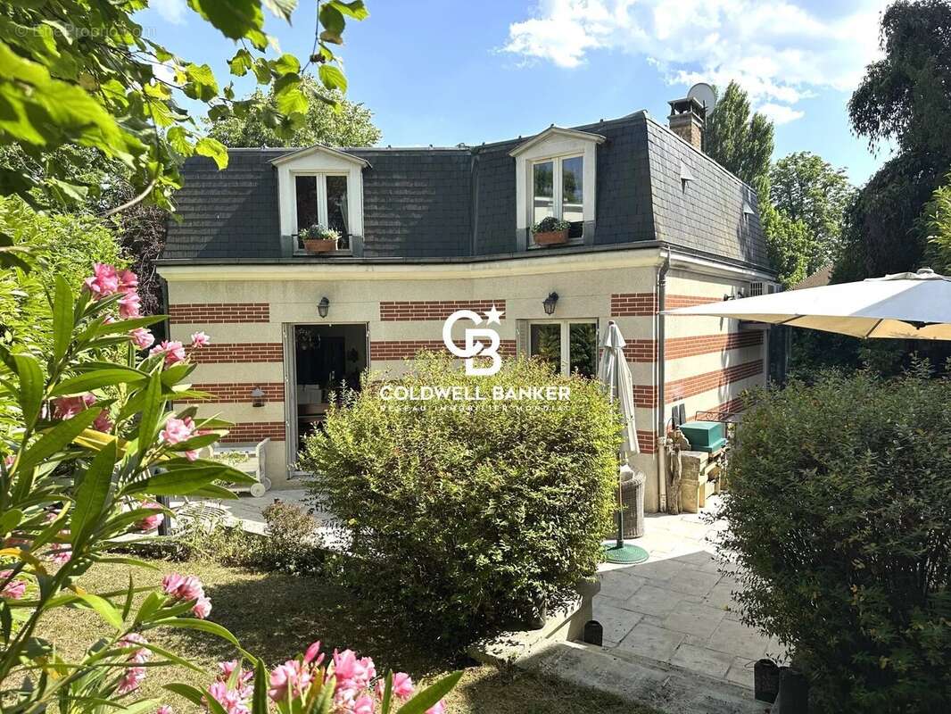 Maison à LE VESINET