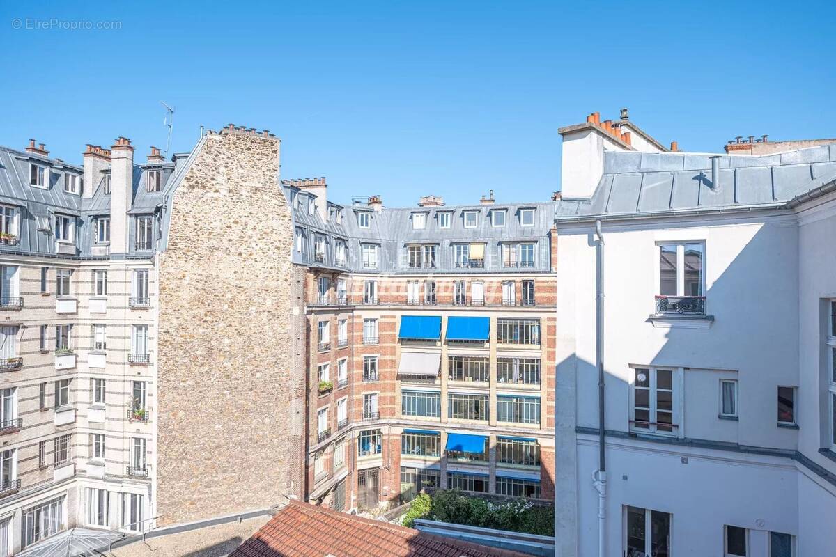 Appartement à PARIS-10E