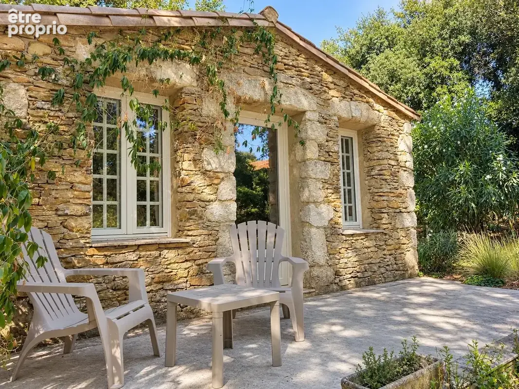 Maison 10 pièces 250 m² à vendre à Vallabrix (30700) - photo 3