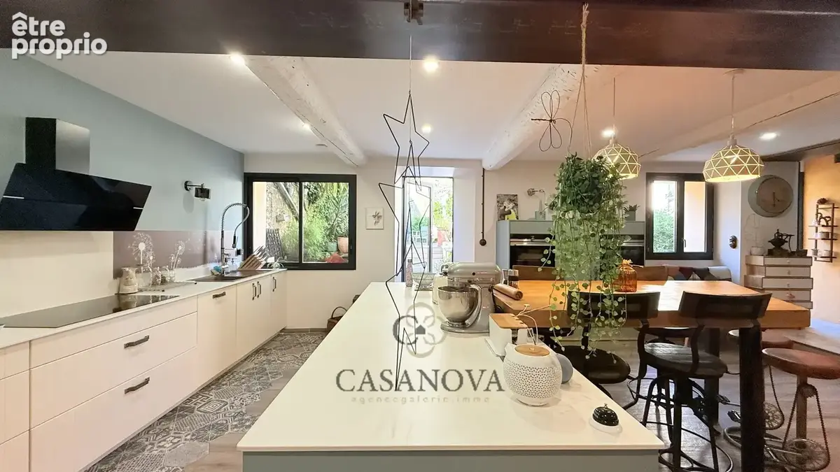 Propriété de prestige rénovée par un architecte à Florensac  460 m², piscine, cinéma privé et terrasse tropézienne - photo 7