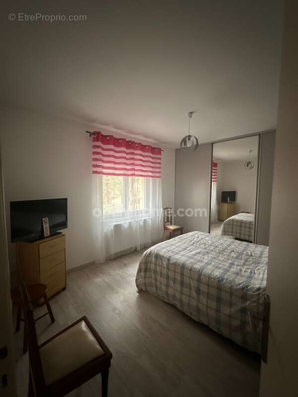 Villecroze – Propriété de charme avec studio indépendant, piscine et fort potentiel - photo 8