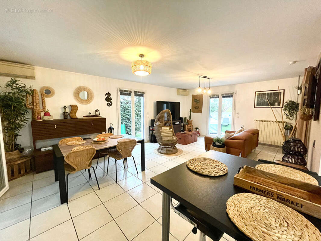 Maison à VILLENEUVE-LES-MAGUELONE