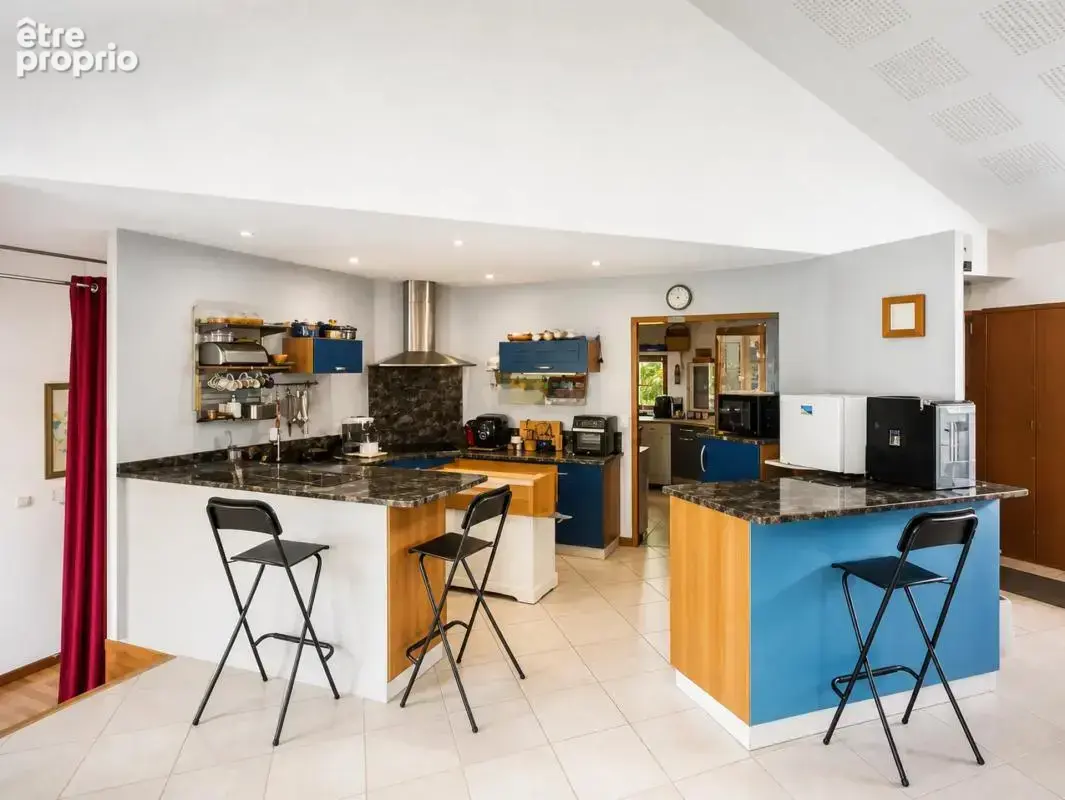 Maison atypique de 10 pièces, de 334m² sur 6680m2 à Ploumilliau - photo 4