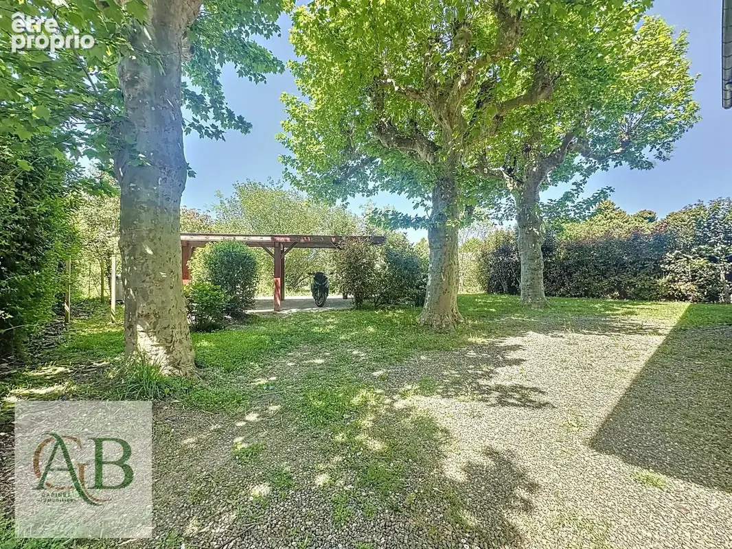 Maison 353 m² à Ustaritz  - photo 2