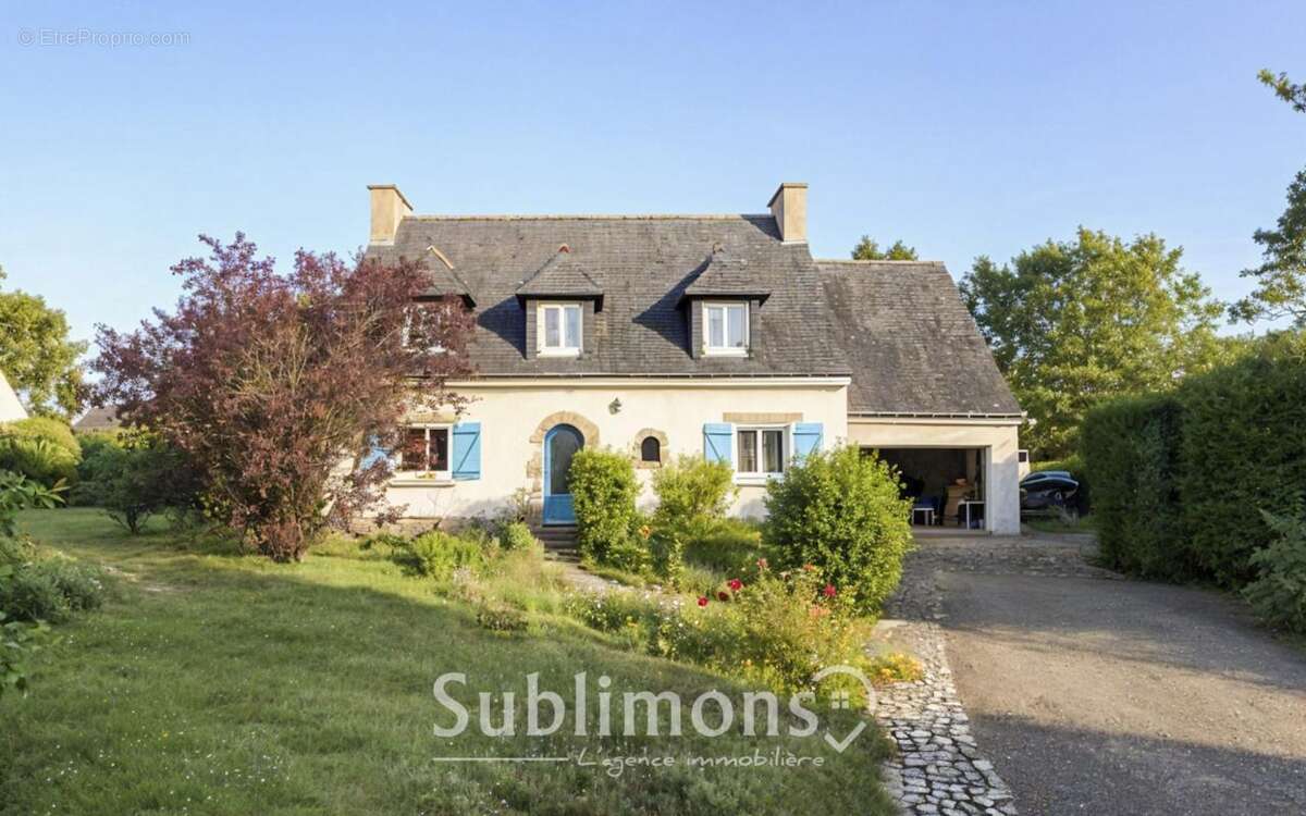 Maison à SAINT-ARMEL