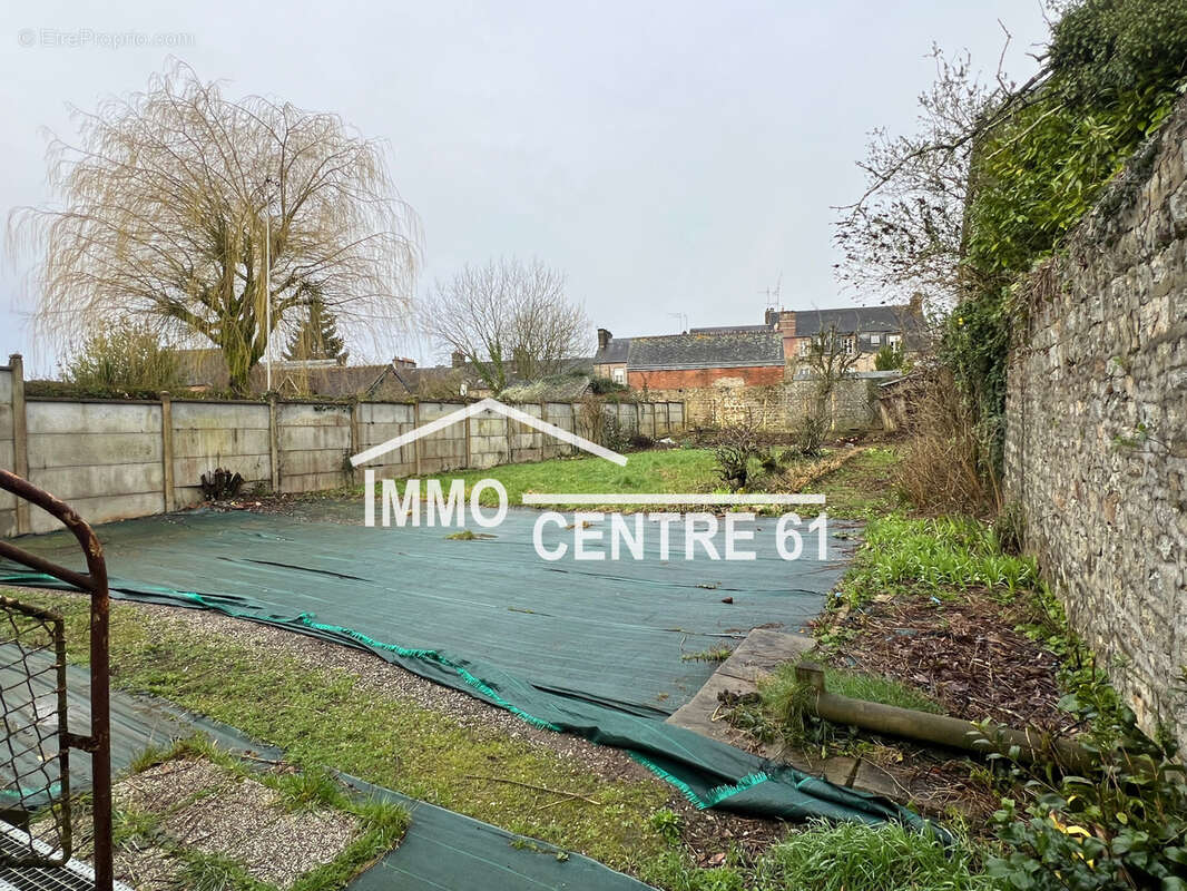 Maison à LA FERTE-MACE