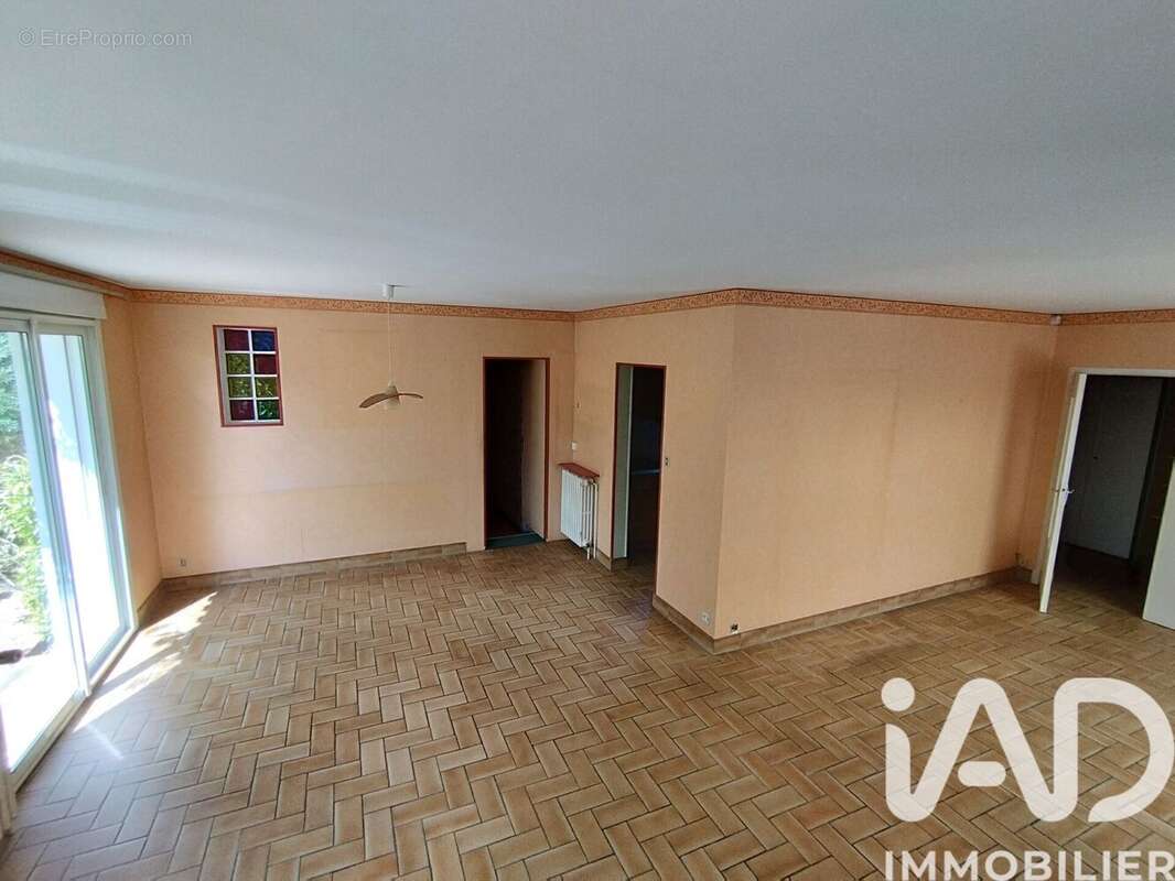 Maison 139 m² à Bressuire  - photo 9