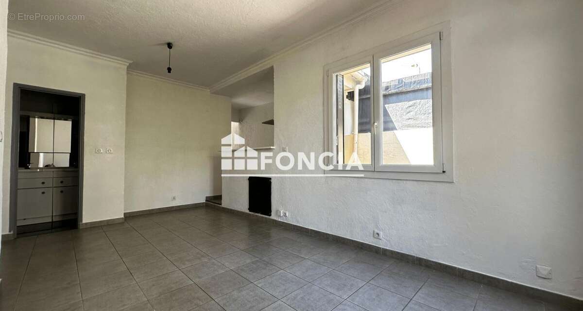 Secteur Rabiac Estagnol- studio avec espace extèrieur - photo 2