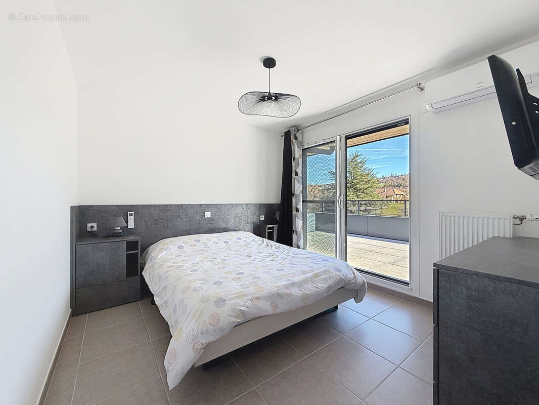 Appartement à AIX-LES-BAINS