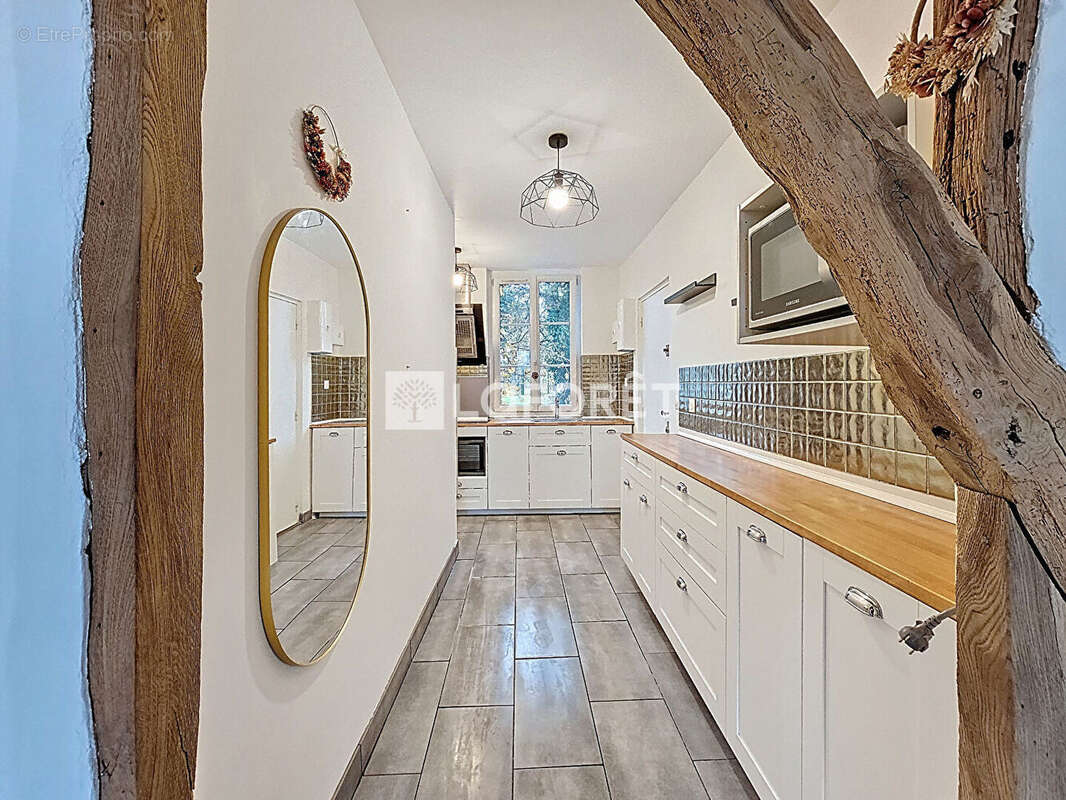 Appartement à LINAS