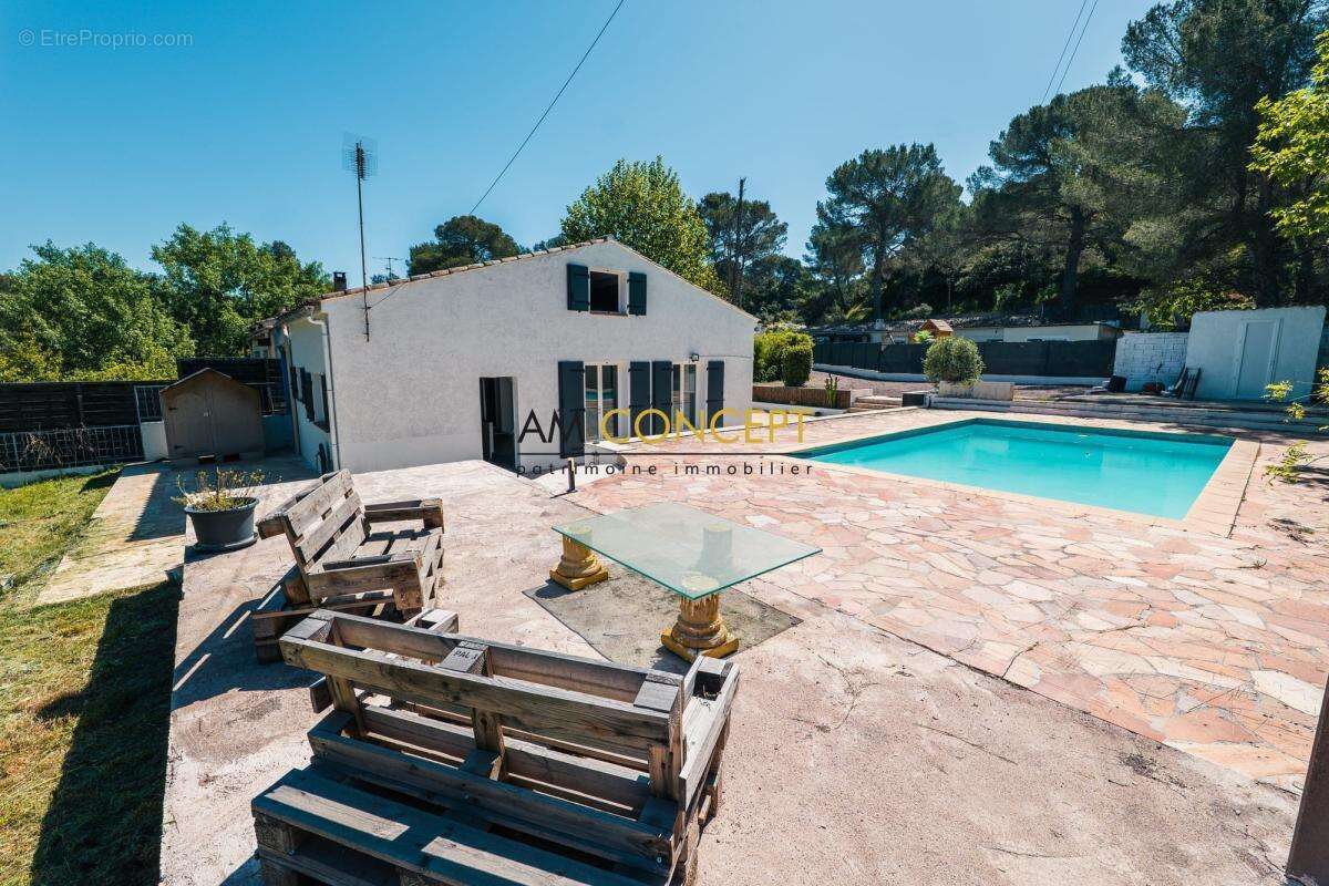 Maison à FREJUS