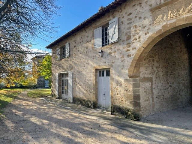 Appartement à CHAVANNES