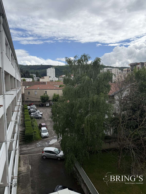 Appartement à SAINT-ETIENNE