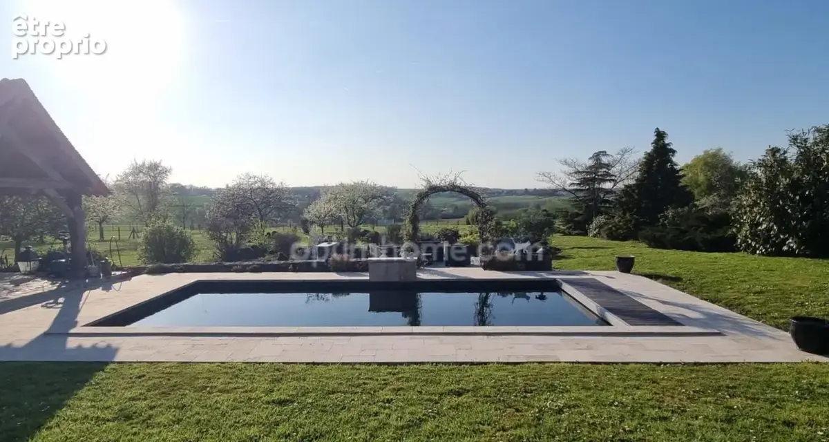 SAINT SIMEON - Longère de 11 pièces avec 2 piscines et 6 chambres sur 8700 m² - photo 14