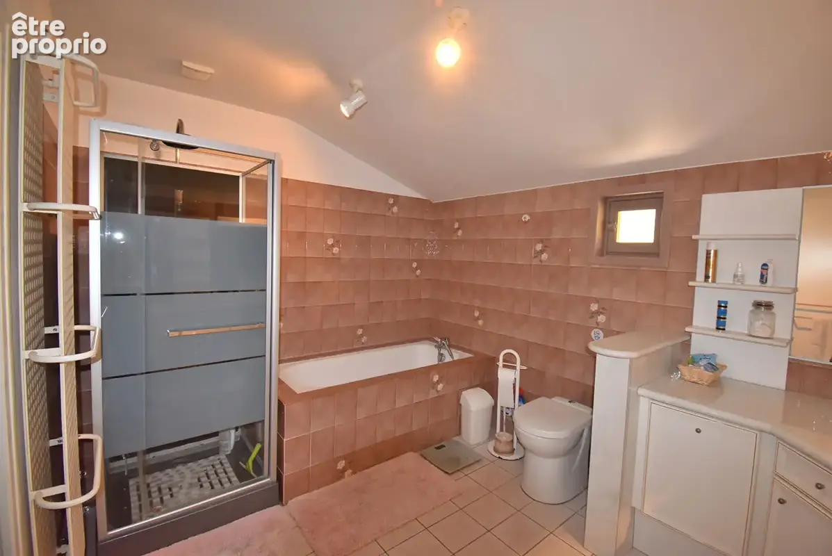 Maison de 7 pièces avec piscine - photo 8