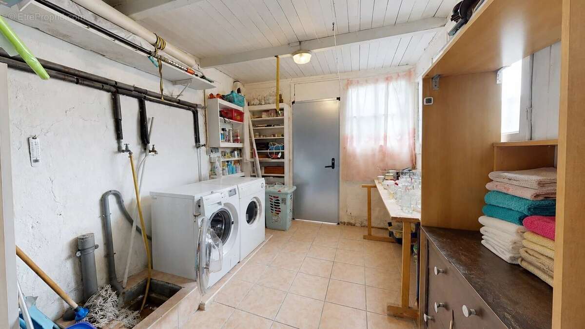 Maison à COUBRON