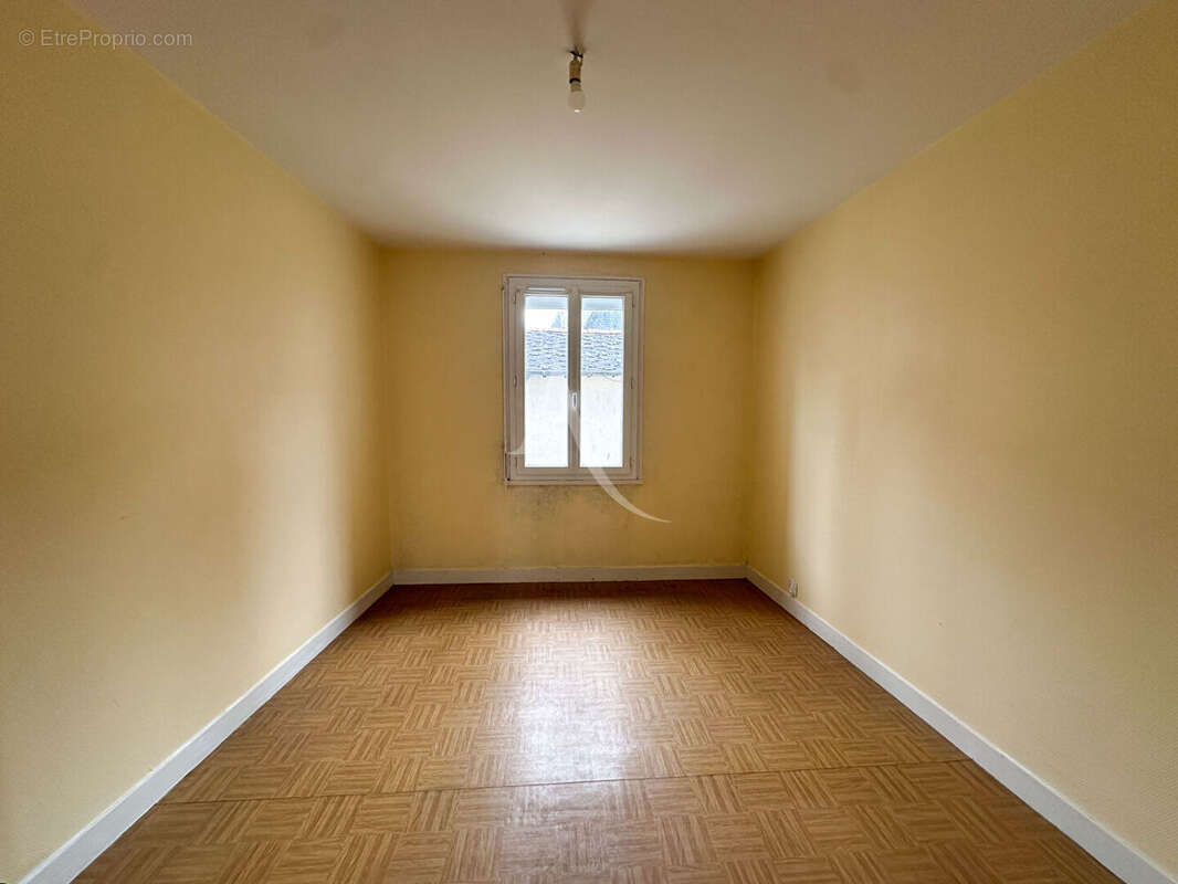 Maison à DOUE-LA-FONTAINE