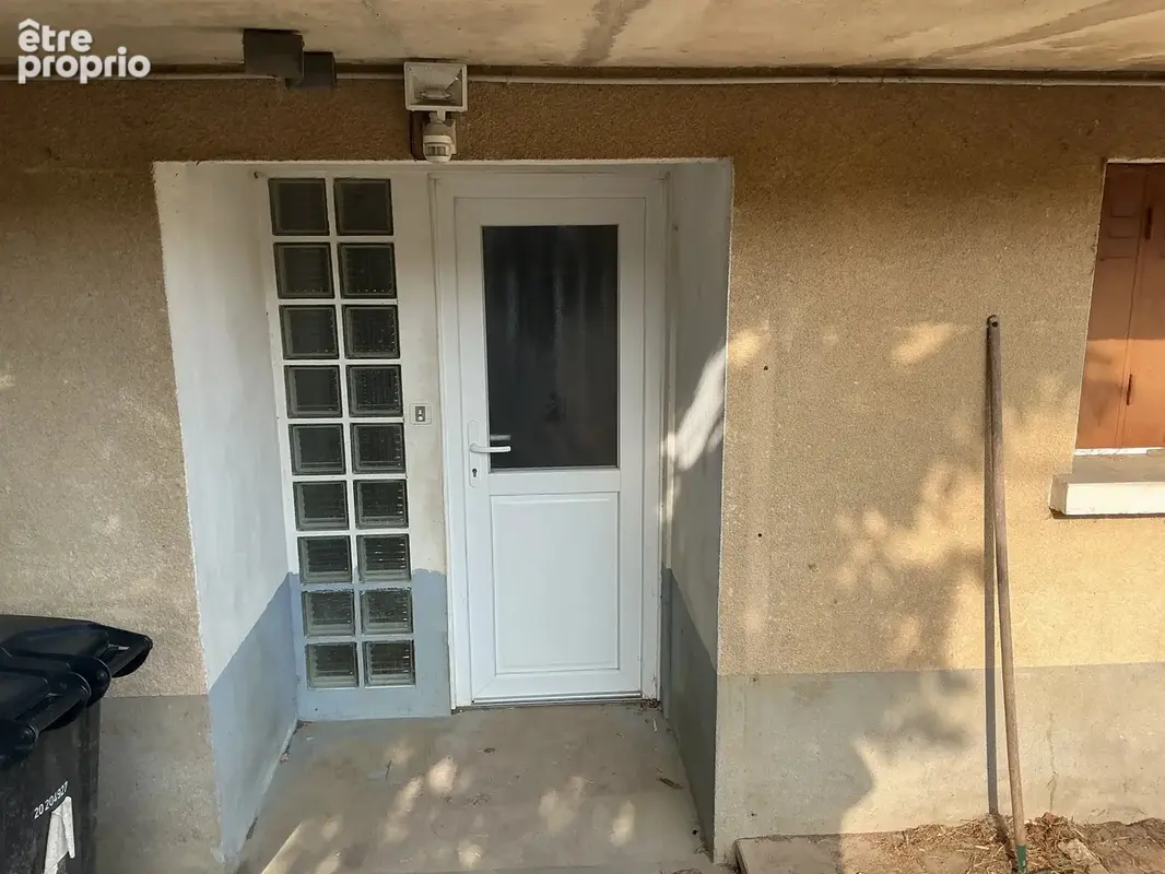 Maison 128 m²  .5 chambres , terrain 1218 m² - photo 3