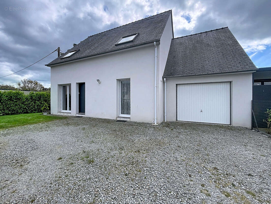 Maison à LE TOUR-DU-PARC