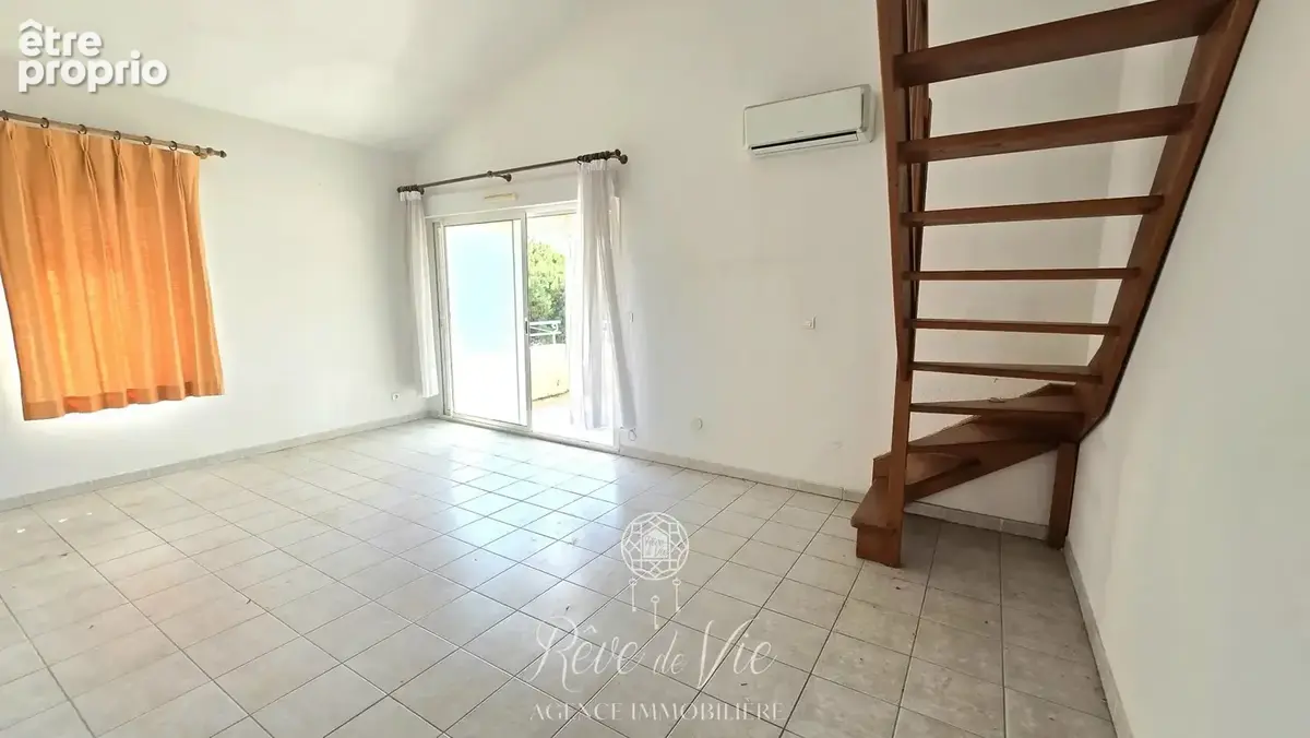 Appartement 4 pièces le lavandou centre - photo 2