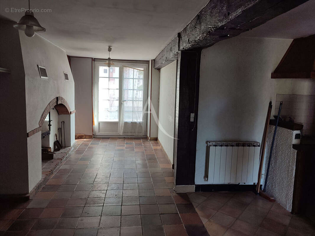 Maison à PIERREFITTE-SUR-SAULDRE