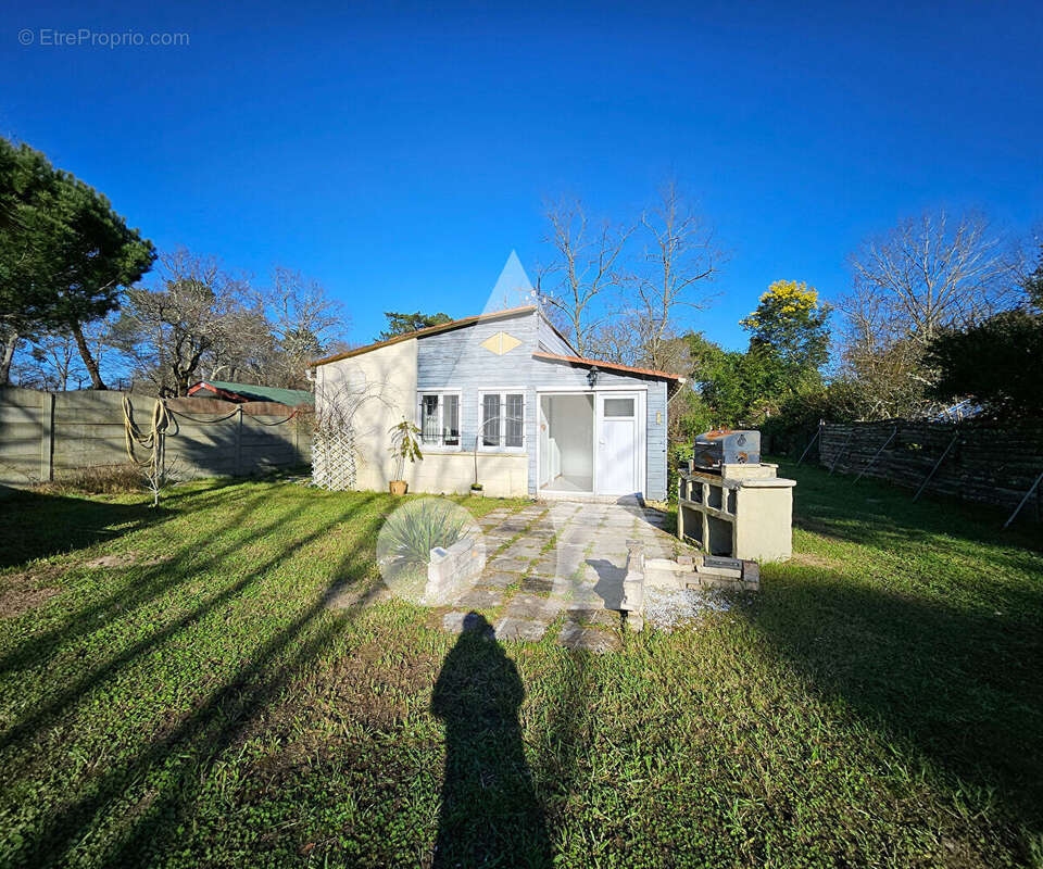 Maison à LES MATHES