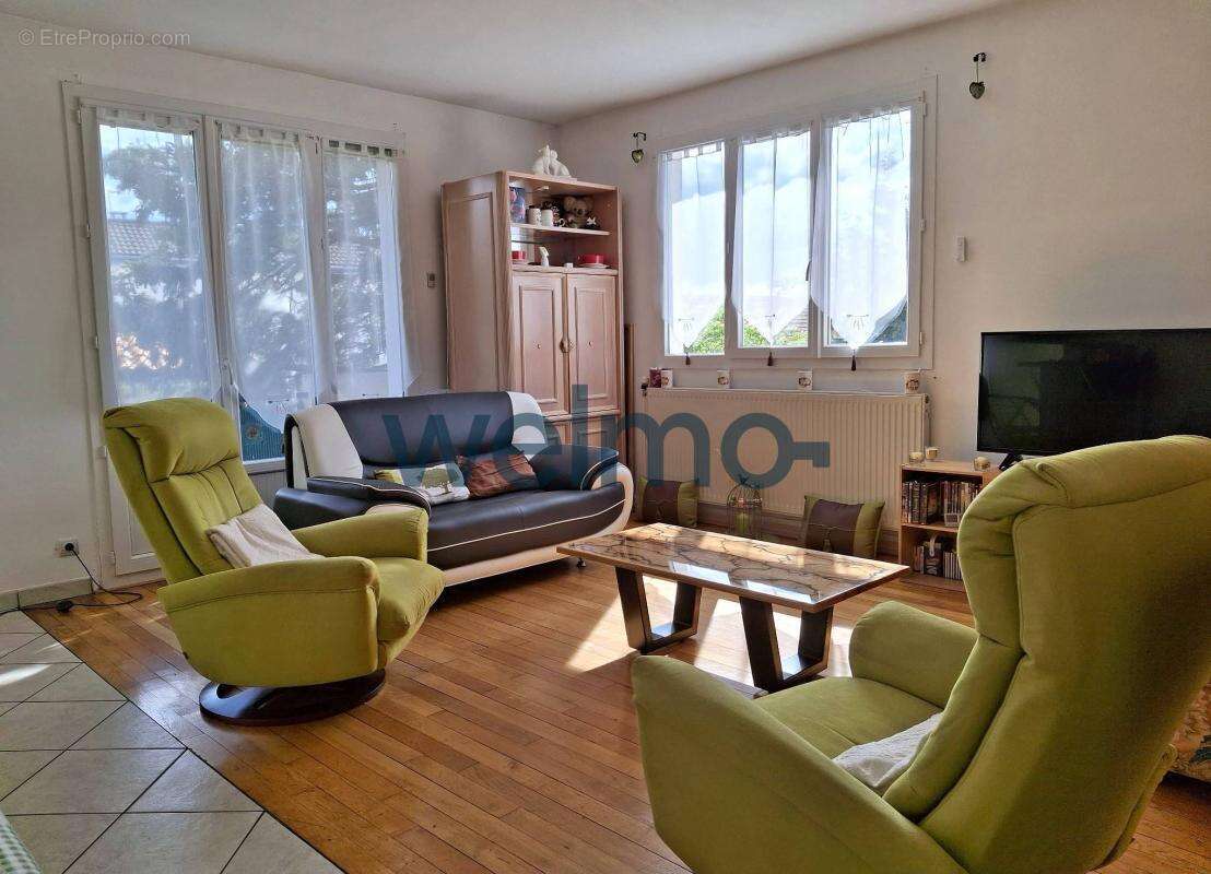 Maison à PUY-GUILLAUME