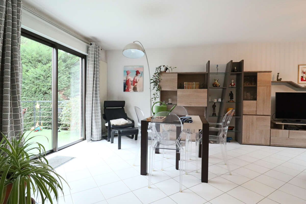 Maison à LES PAVILLONS-SOUS-BOIS