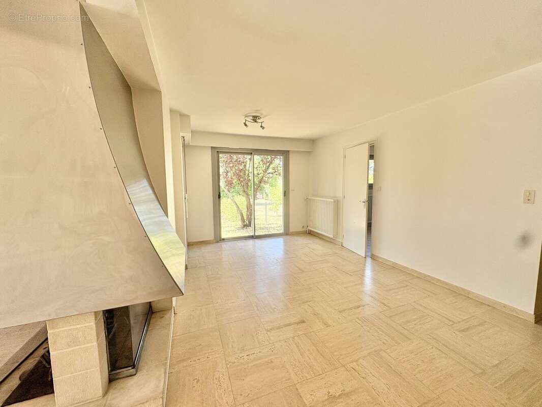 Maison 141 m² à Saint-Cyr-En-Val  - photo 6