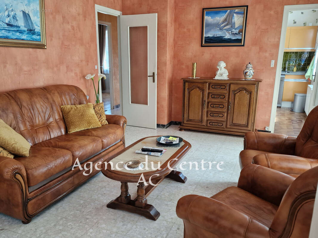 Maison à SAINT-LEONARD