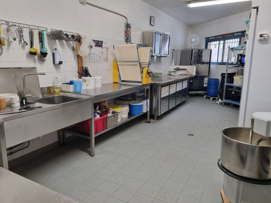 Commerce à SISTERON