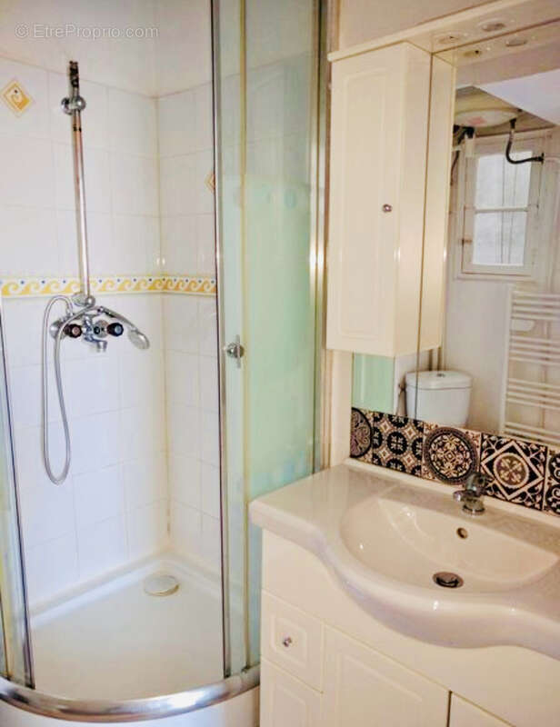 Appartement à MARSEILLE-3E