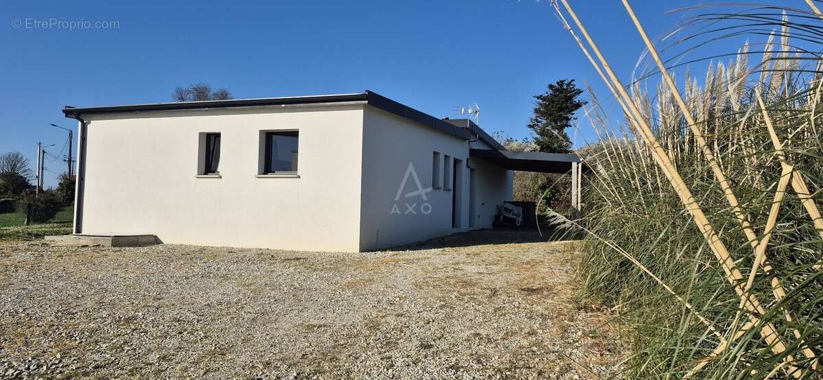 Maison à ROSCANVEL