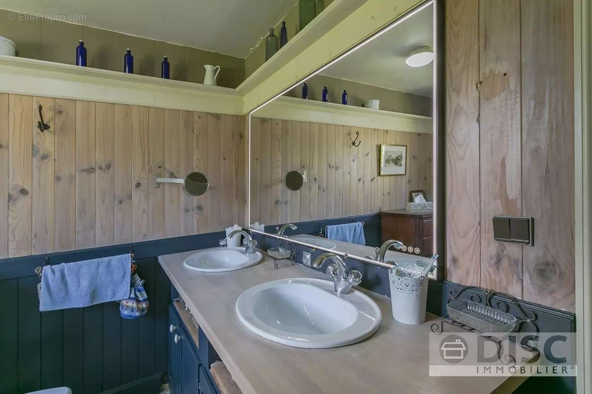 Maison à MONTFERMIER