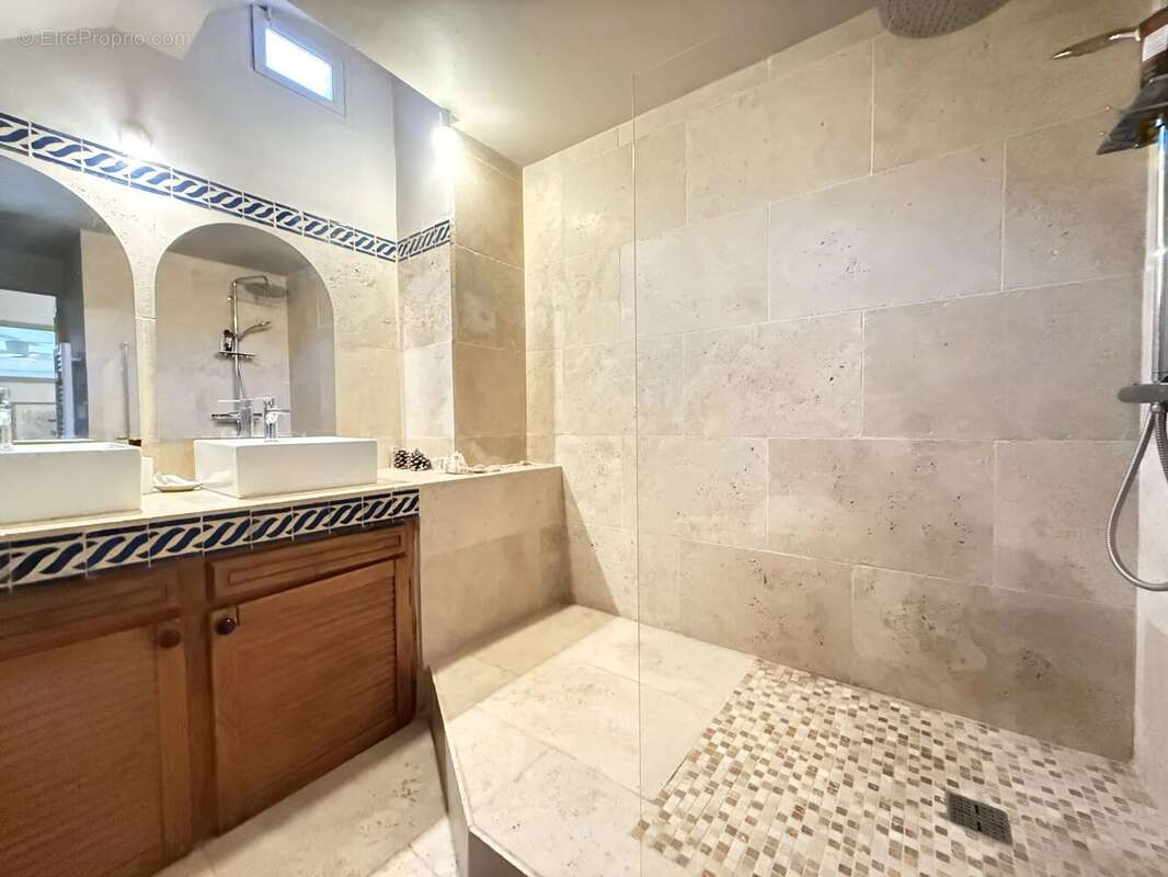 Appartement à ARLES