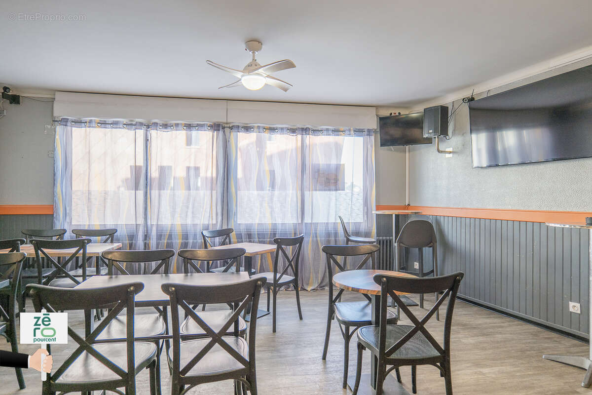 Commerce à LA FERRIERE