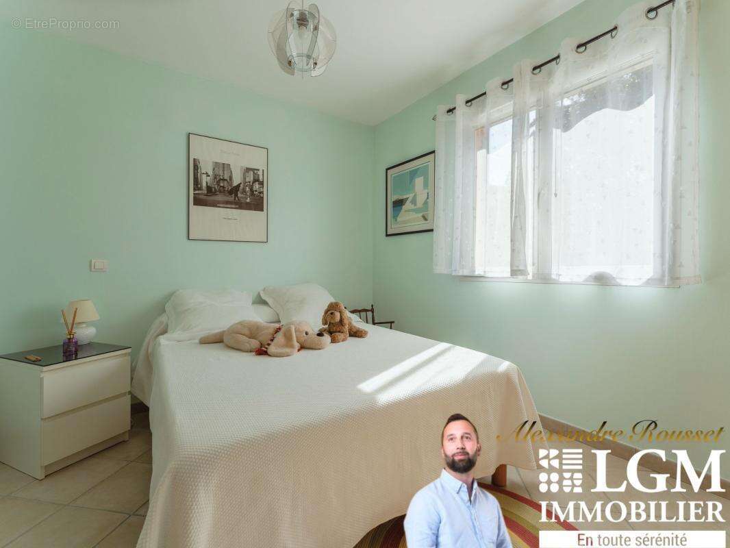 Villa contemporaine de plain-pied avec piscine chauffée et prestations haut de gamme - photo 11