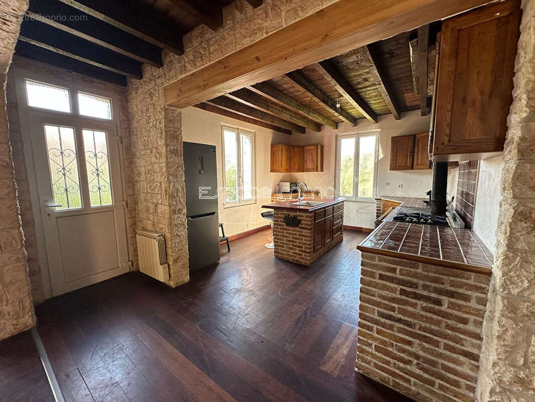 Maison à MONTVILLE