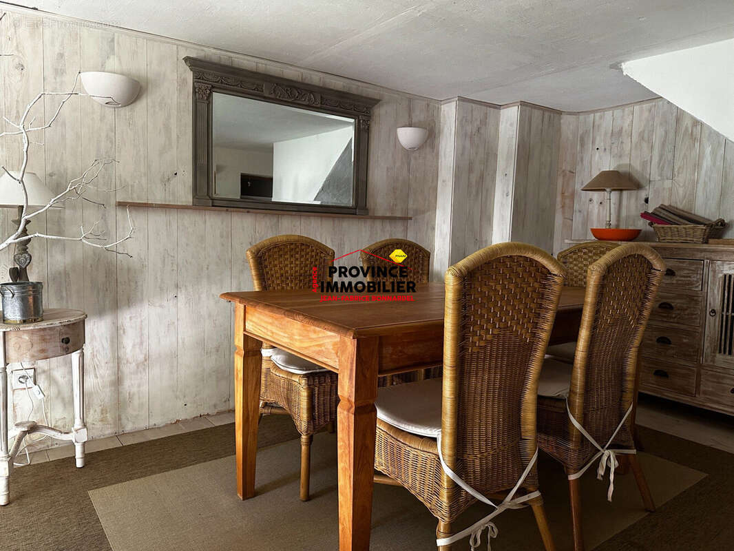 Maison 156 m² à Salles-Sous-Bois  - photo 9