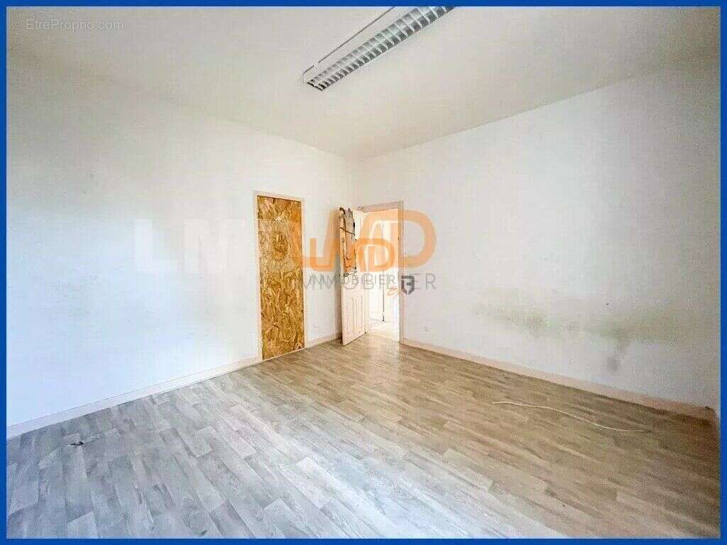 Aveyron: Immeuble ou maison de rapport deux appartements - photo 11
